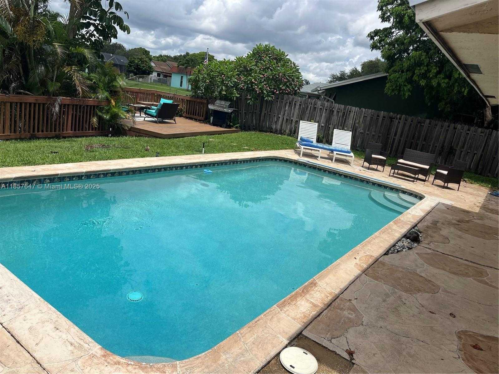 Small Image of 5217 SOUTH WEST 87TH AVE, Cooper City Number 4