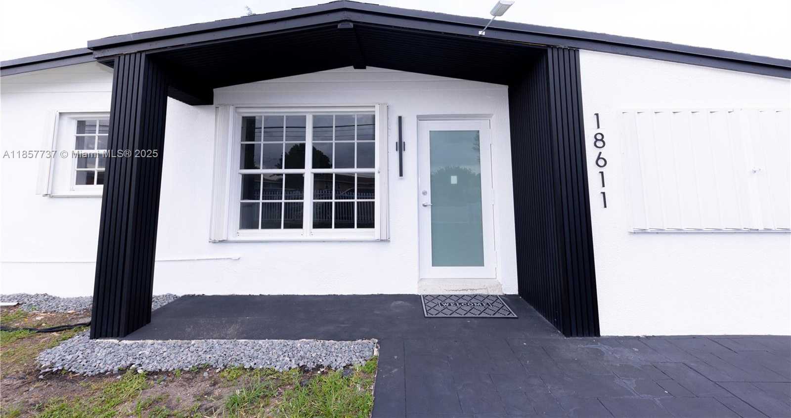 Small Image of 18611 NORTH WEST 28TH PL, Miami Gardens Number 2