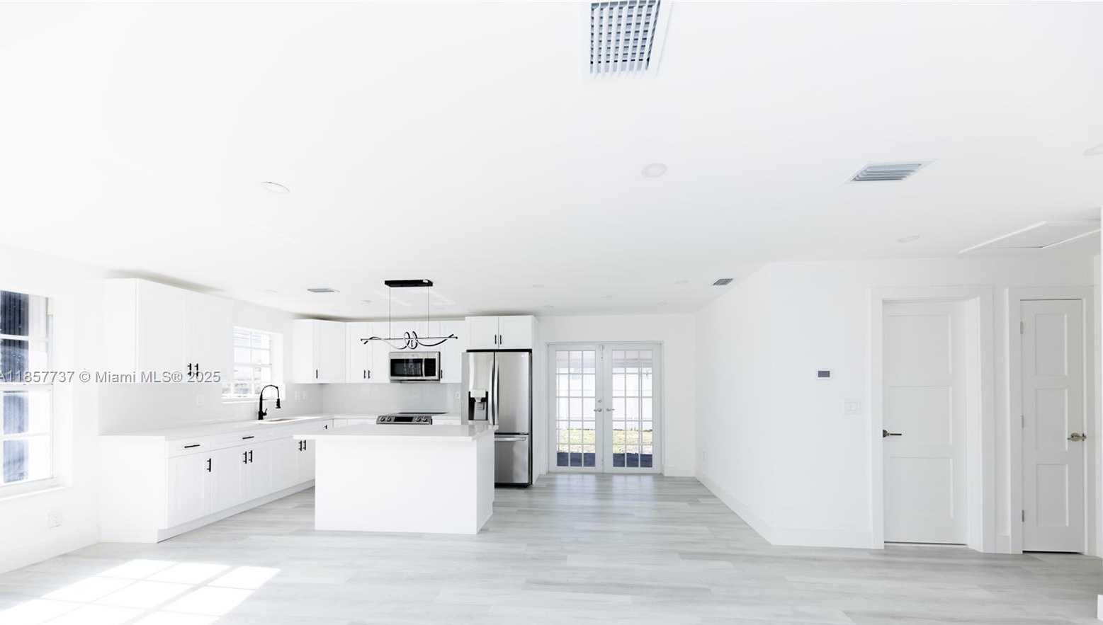 Small Image of 18611 NORTH WEST 28TH PL, Miami Gardens Number 4