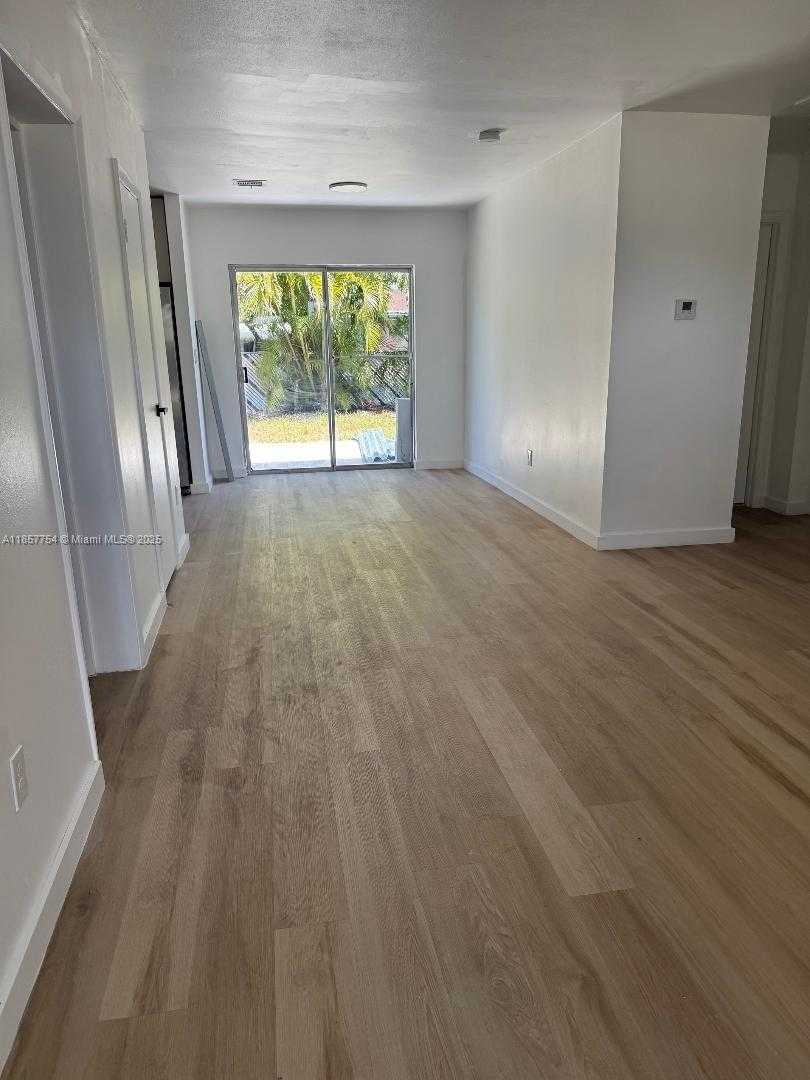 Small Image of 3840 NORTH EAST 12TH AVE, Pompano Beach Number 5
