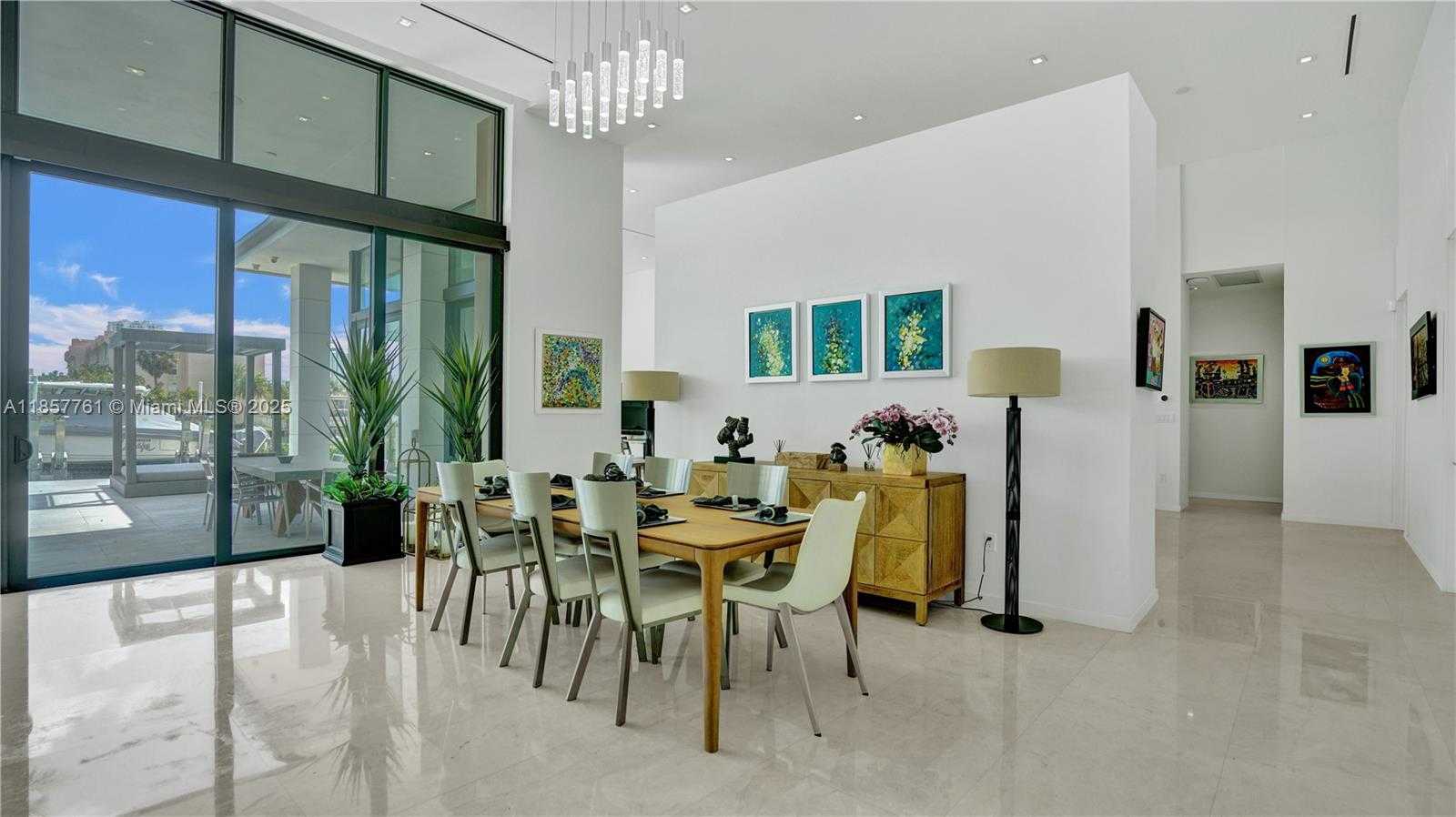 Small Image of 1651 DIPLOMAT PKWY, Hallandale Beach Number 8