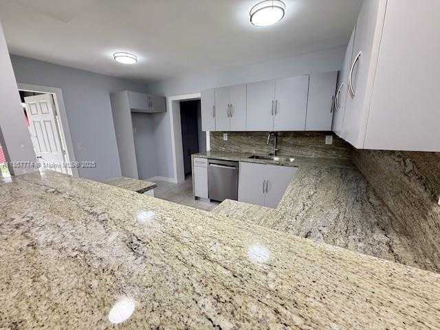 Small Image of 1413 NORTH WEST 11TH ST, Fort Lauderdale Number 6