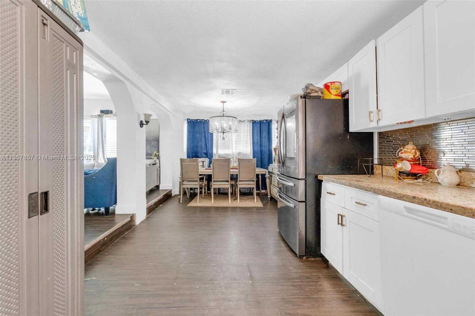 Small Image of 1675 NORTH EAST 160TH ST, North Miami Beach Number 18