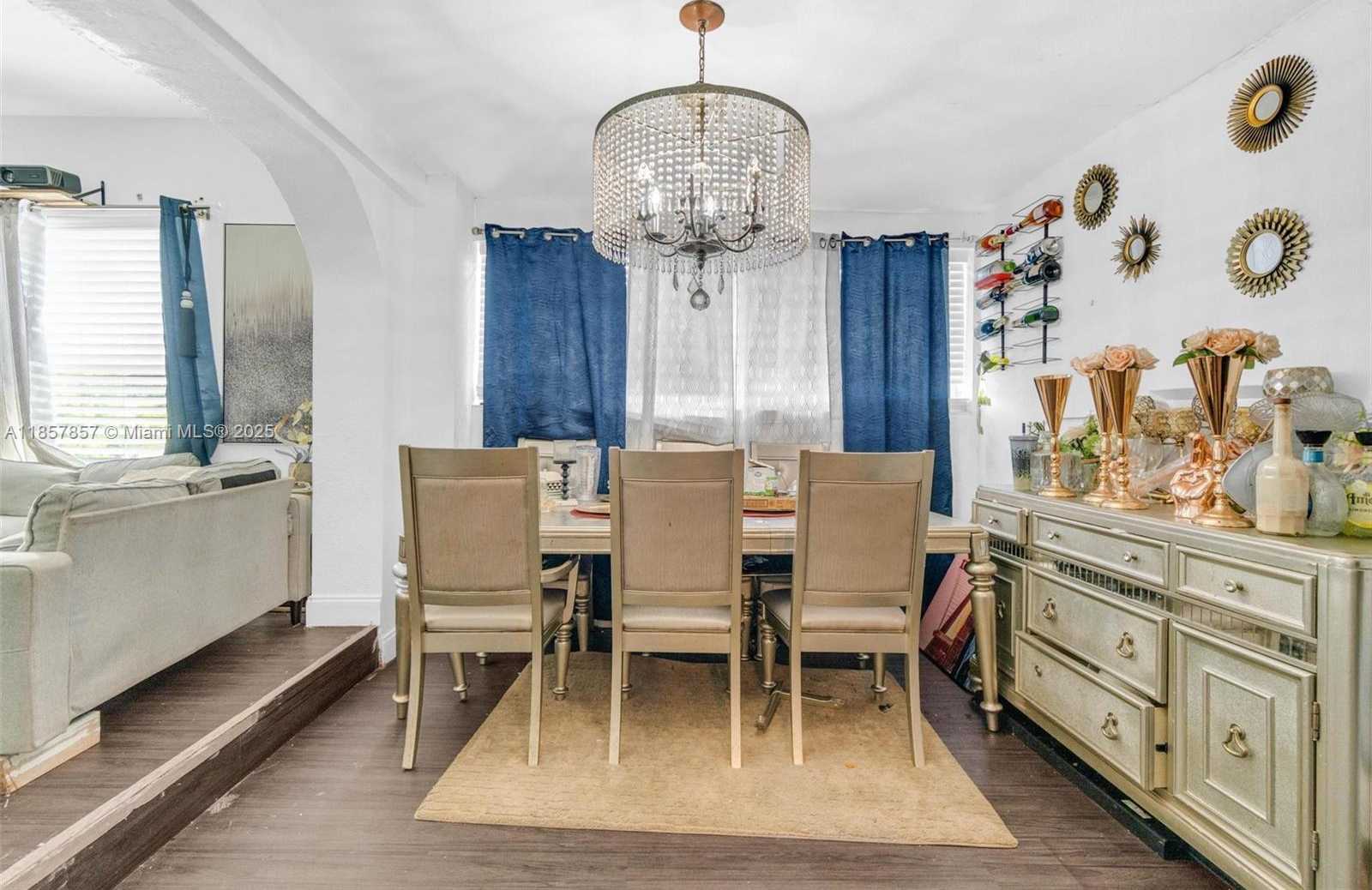 Small Image of 1675 NORTH EAST 160TH ST, North Miami Beach Number 2