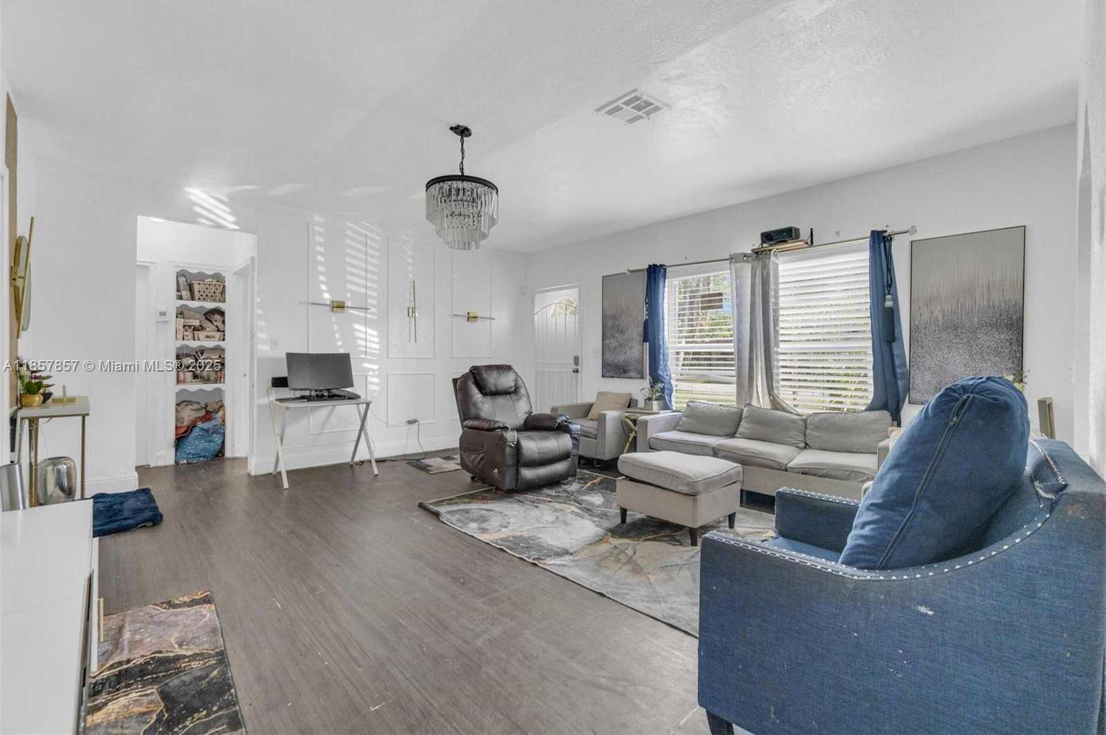 Small Image of 1675 NORTH EAST 160TH ST, North Miami Beach Number 32