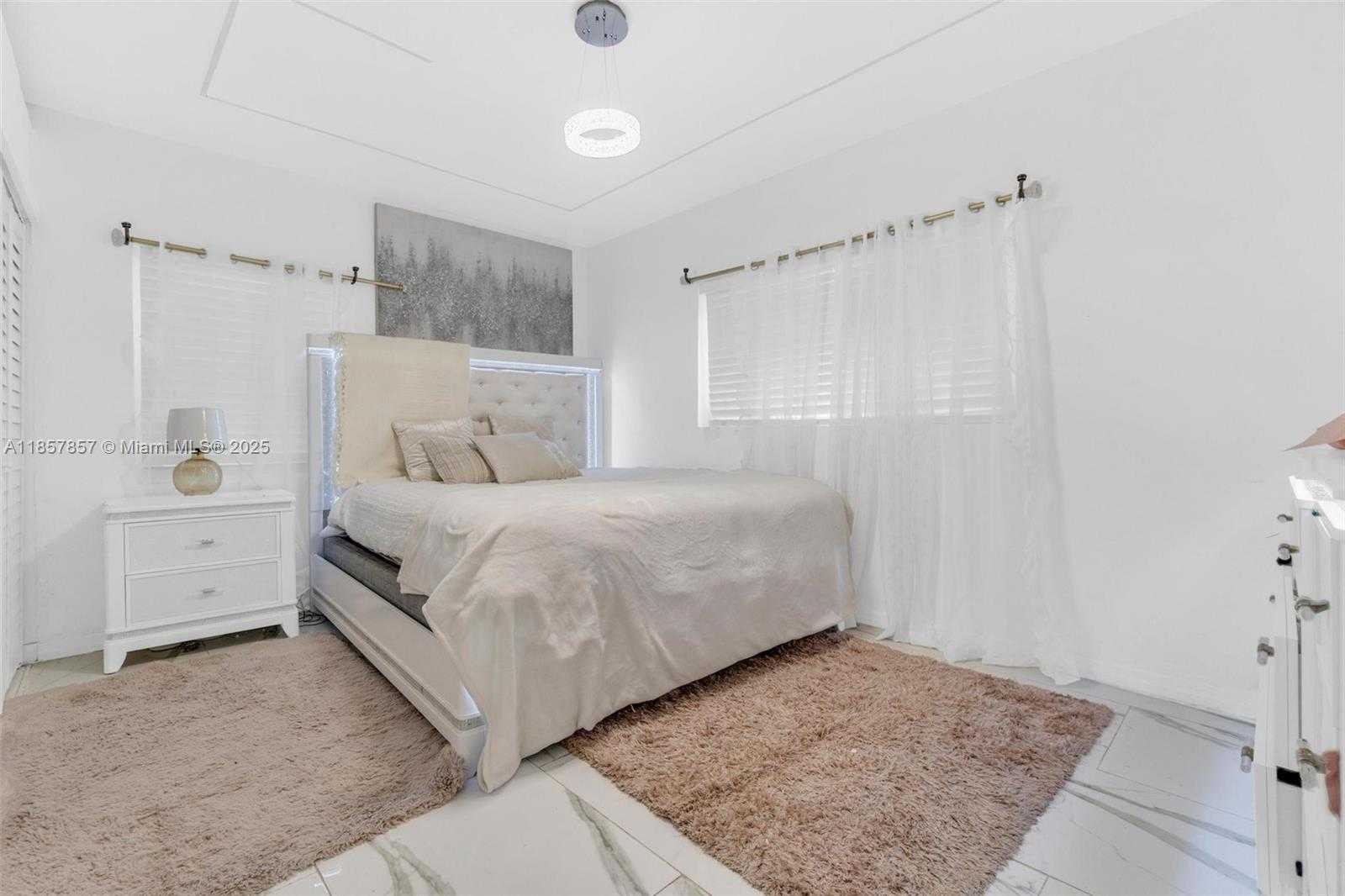 Small Image of 1675 NORTH EAST 160TH ST, North Miami Beach Number 9