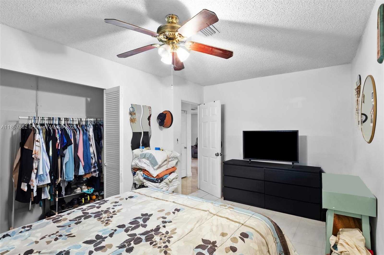 Small Image of 641 NORTH EAST 56TH CT, Oakland Park Number 16