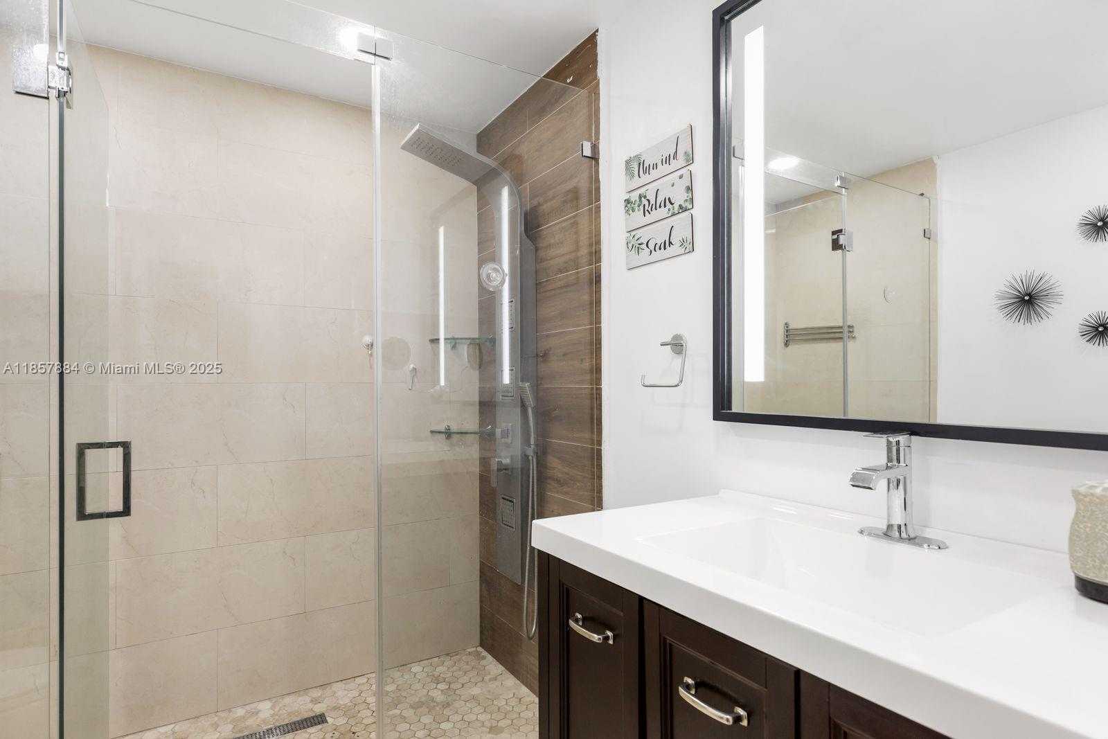 Small Image of 6285 WEST 6TH AVE, Hialeah Number 24