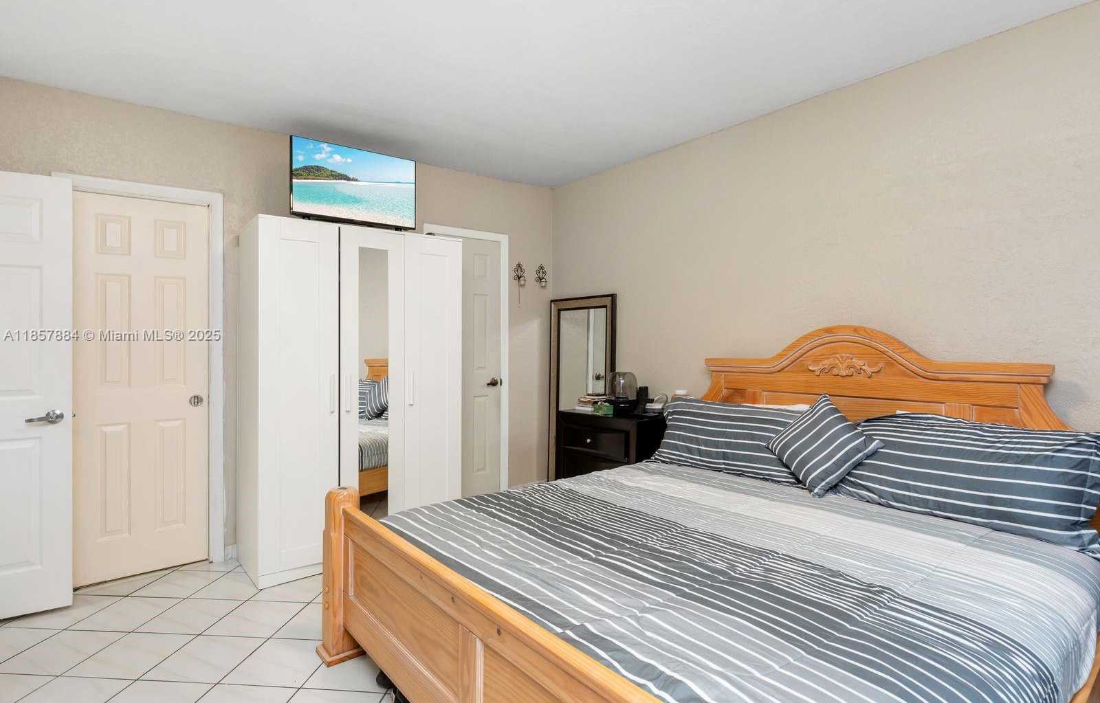 Small Image of 6285 WEST 6TH AVE, Hialeah Number 26