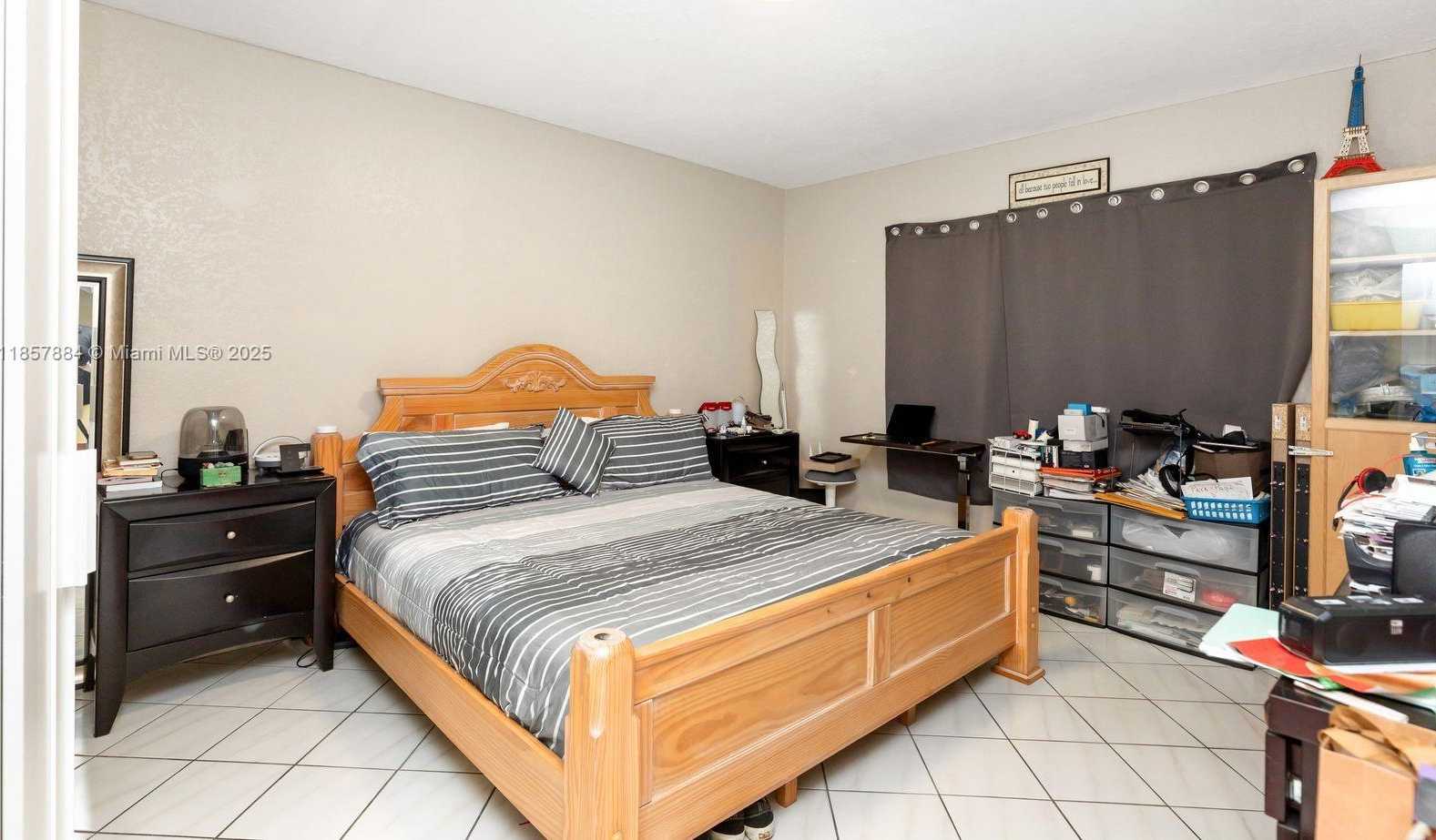 Small Image of 6285 WEST 6TH AVE, Hialeah Number 29