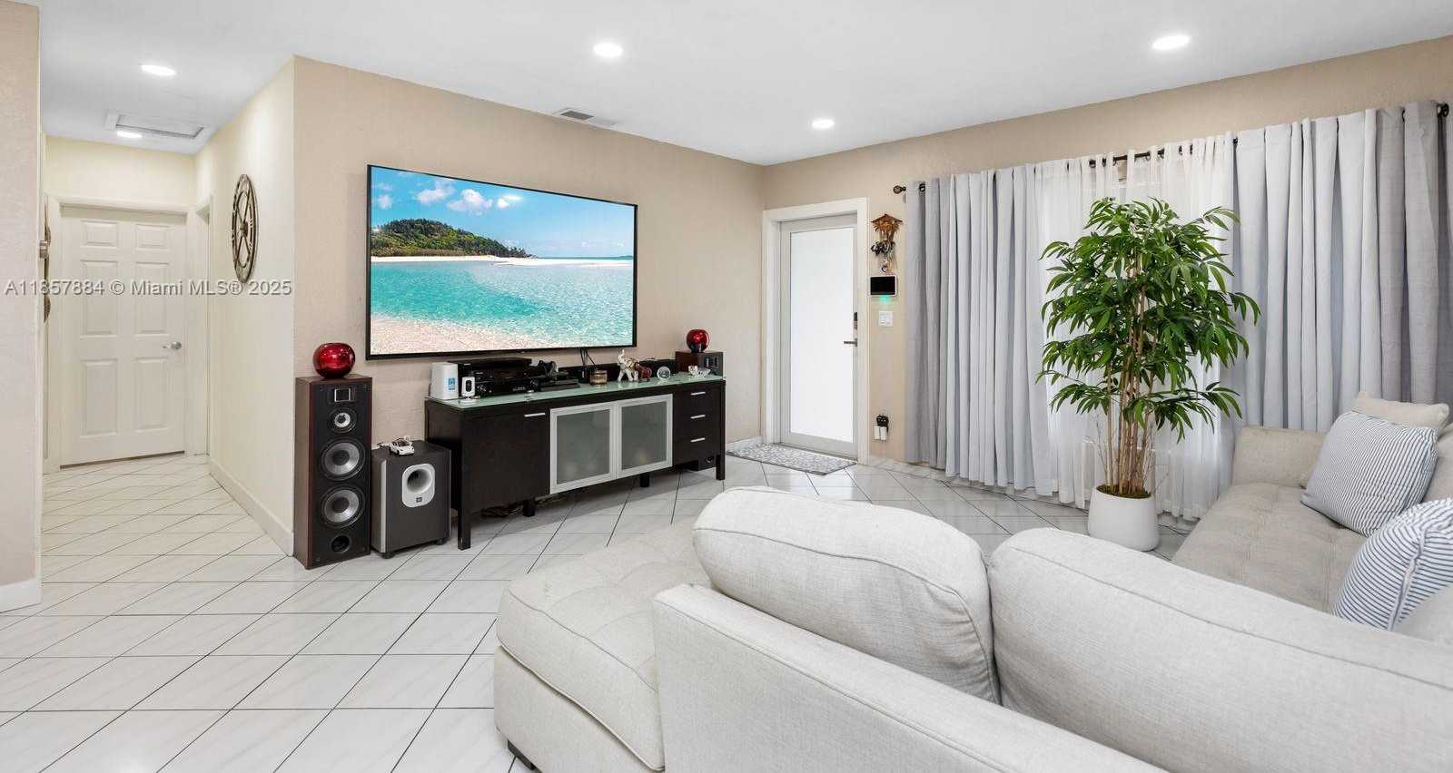 Small Image of 6285 WEST 6TH AVE, Hialeah Number 6