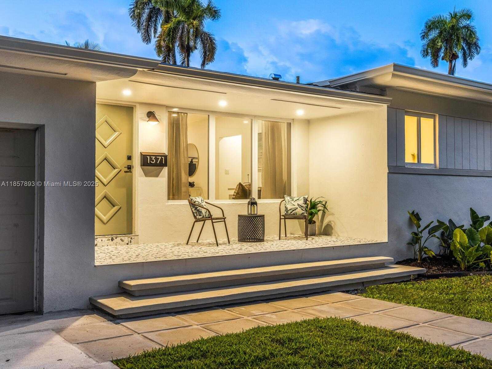 Small Image of 1371 NORTH EAST 115TH ST, Miami Number 2