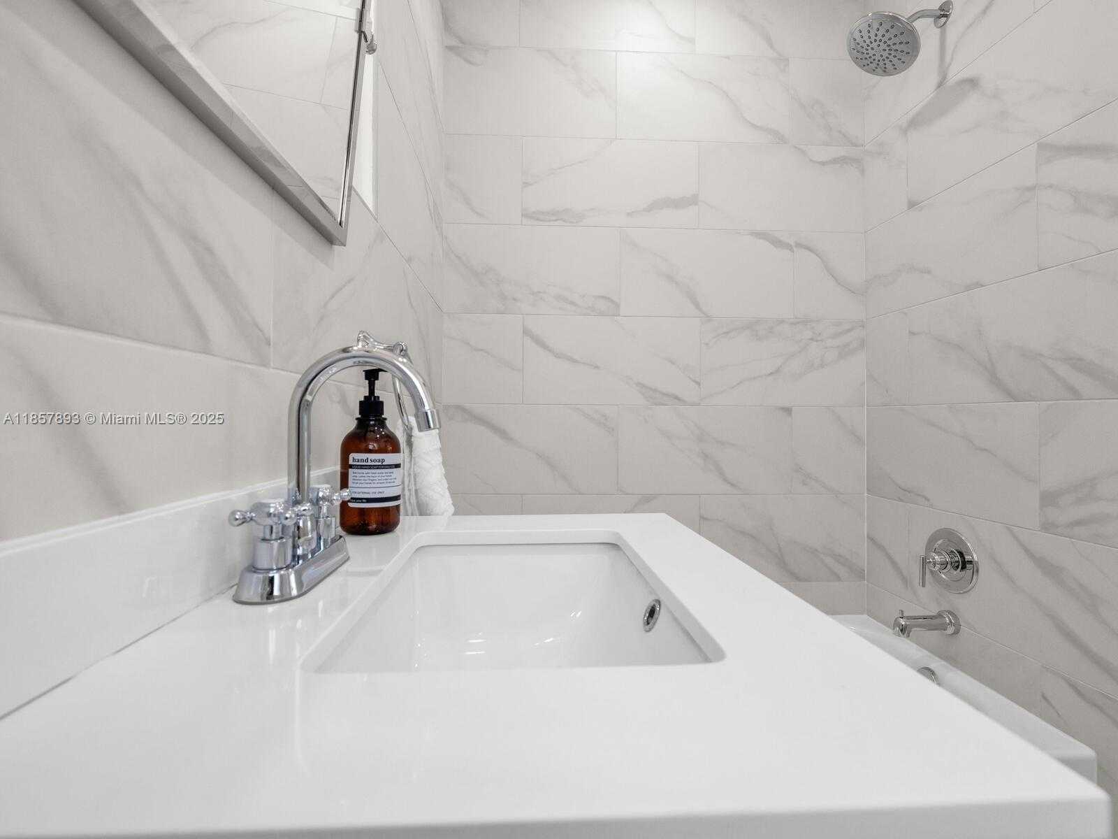 Small Image of 1371 NORTH EAST 115TH ST, Miami Number 28