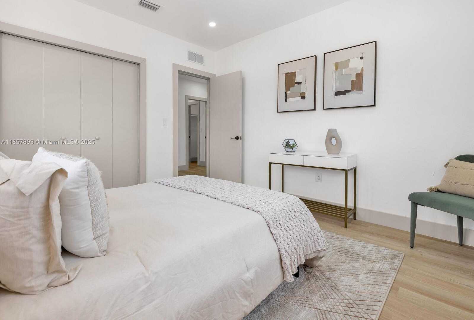 Small Image of 1371 NORTH EAST 115TH ST, Miami Number 35