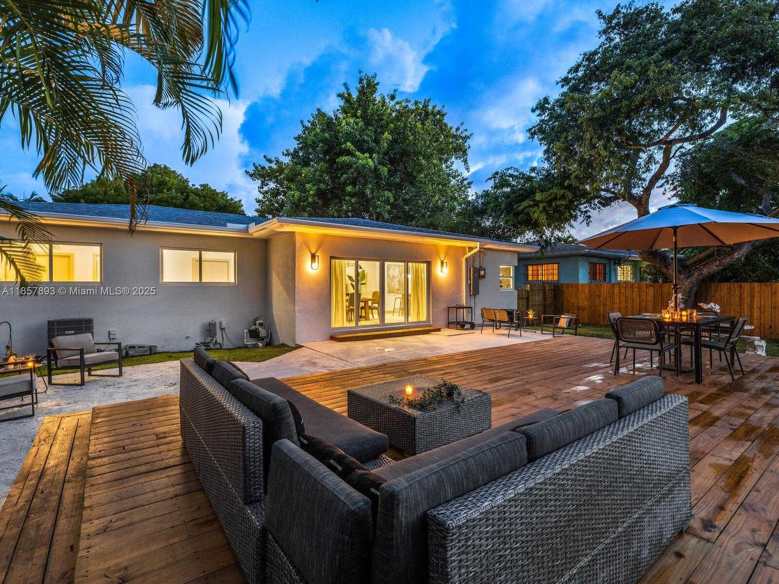 Small Image of 1371 NORTH EAST 115TH ST, Miami Number 45