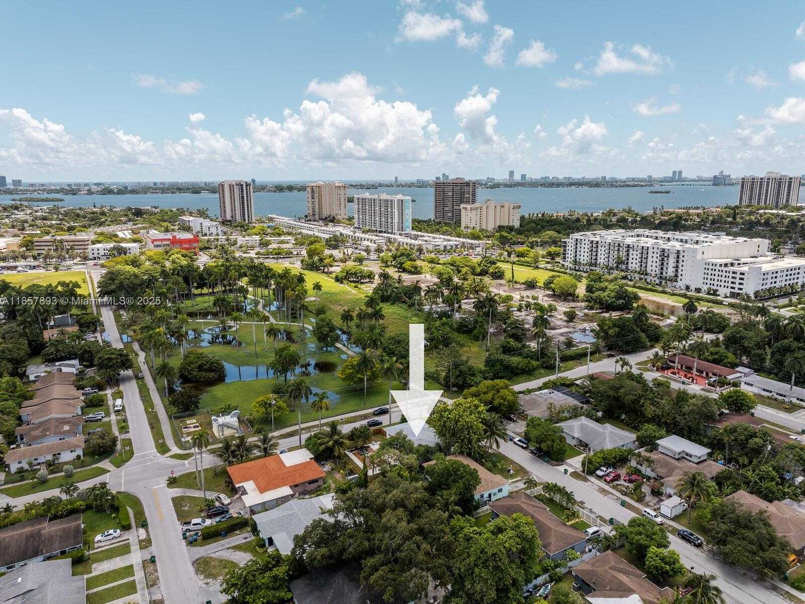 Small Image of 1371 NORTH EAST 115TH ST, Miami Number 50