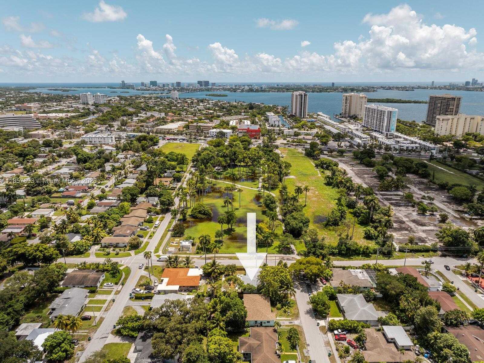 Small Image of 1371 NORTH EAST 115TH ST, Miami Number 51