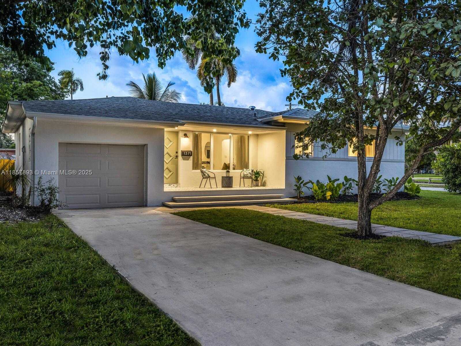 Small Image of 1371 NORTH EAST 115TH ST, Miami Number 9