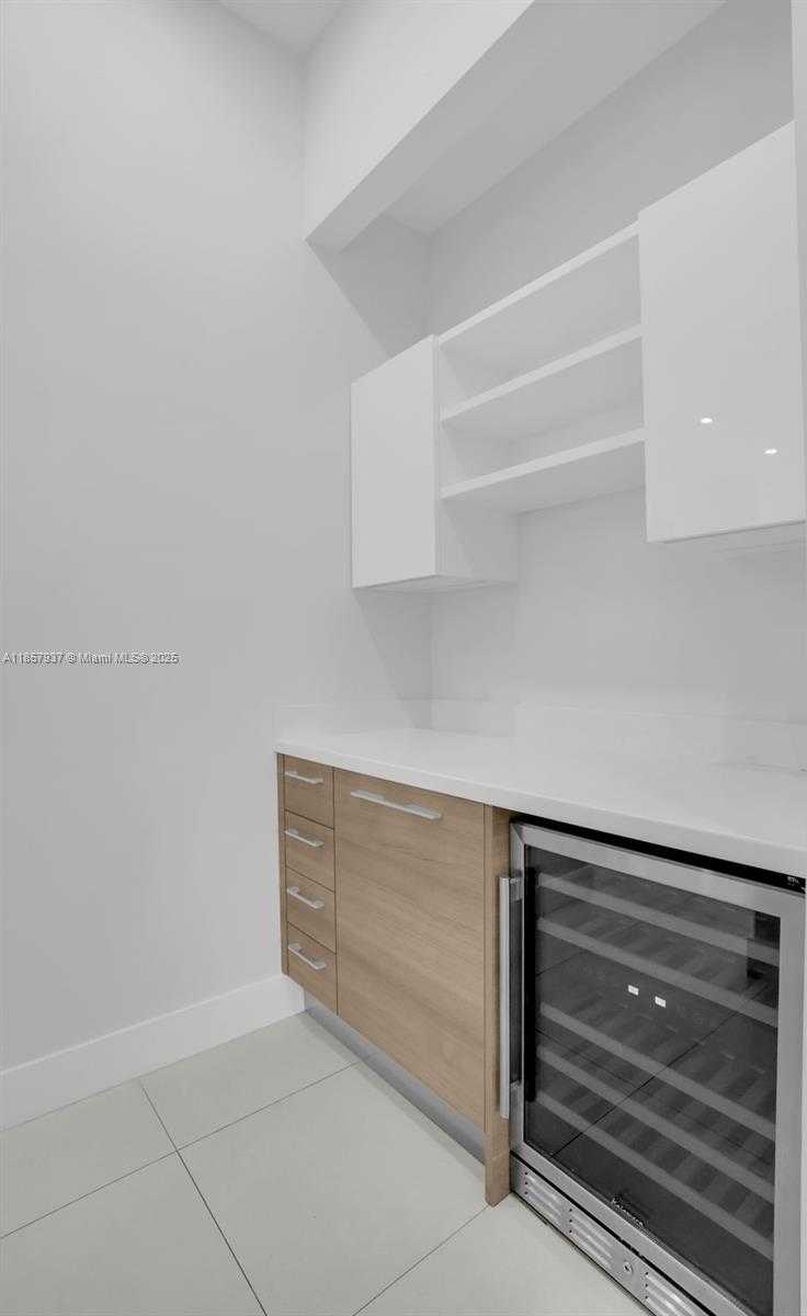 Small Image of 5952 WEST BROOKFIELD CIR W, Hollywood Number 45