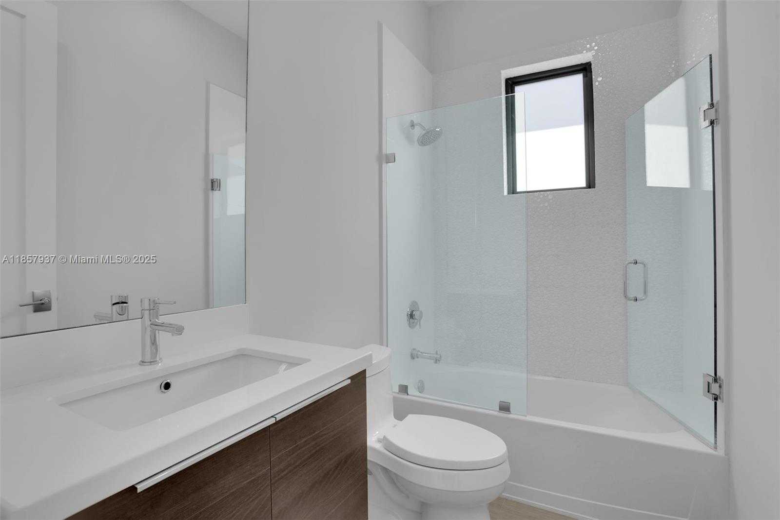 Small Image of 5952 WEST BROOKFIELD CIR W, Hollywood Number 69