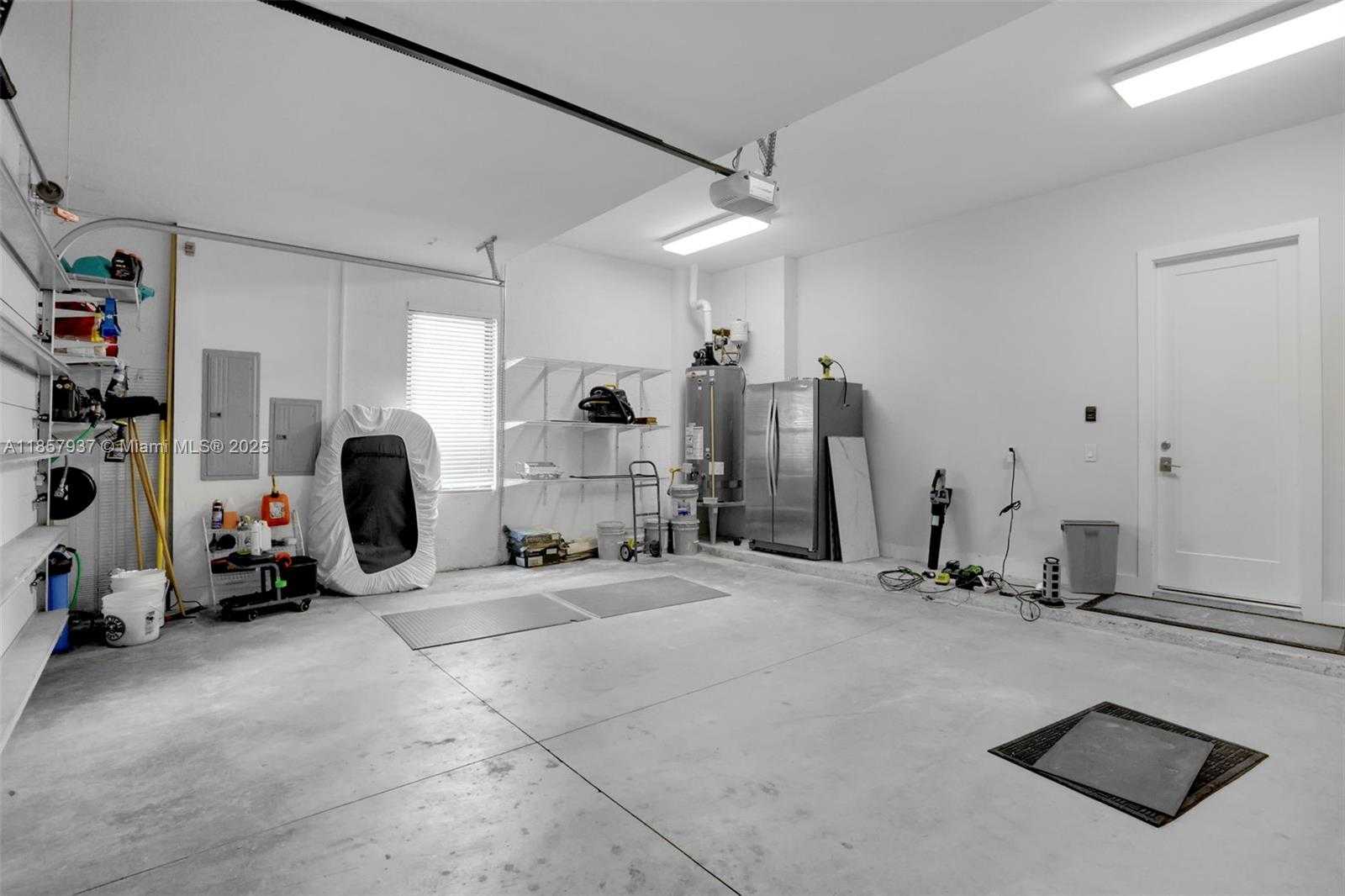 Small Image of 5952 WEST BROOKFIELD CIR W, Hollywood Number 73