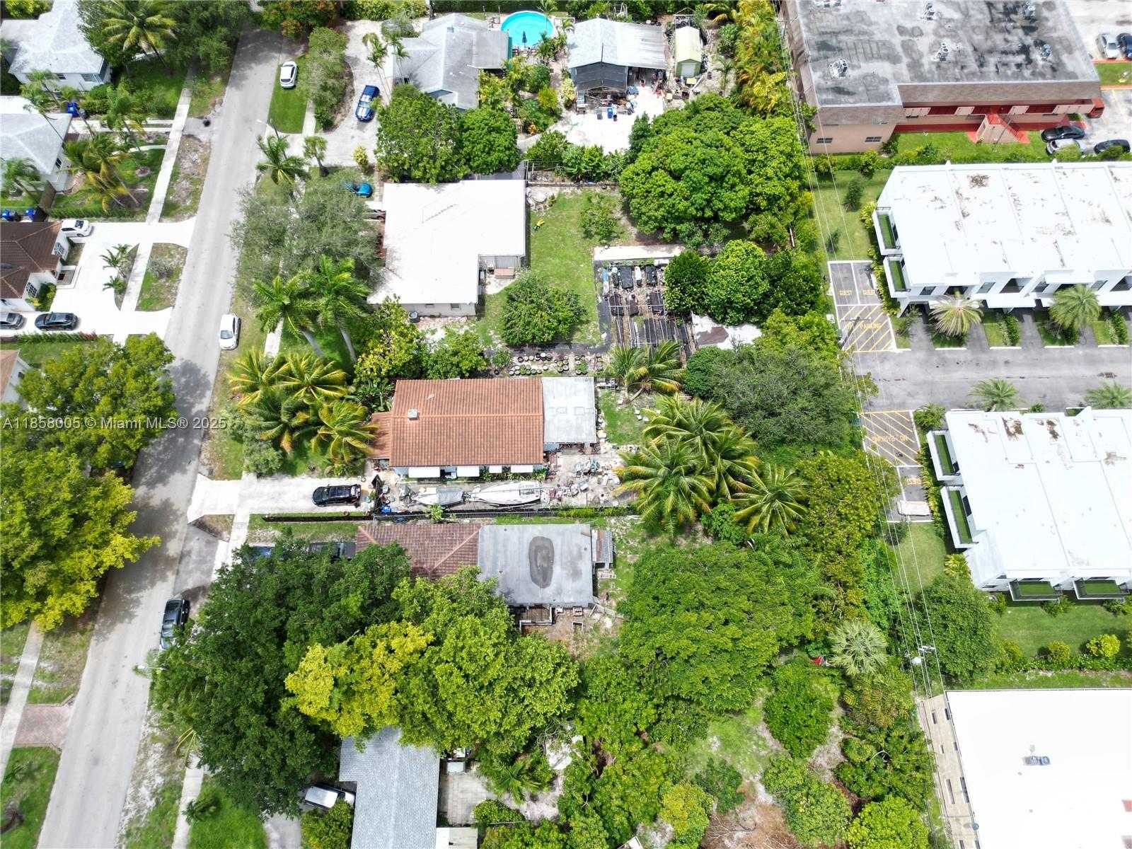 Small Image of 2527 FILLMORE ST, Hollywood Number 12