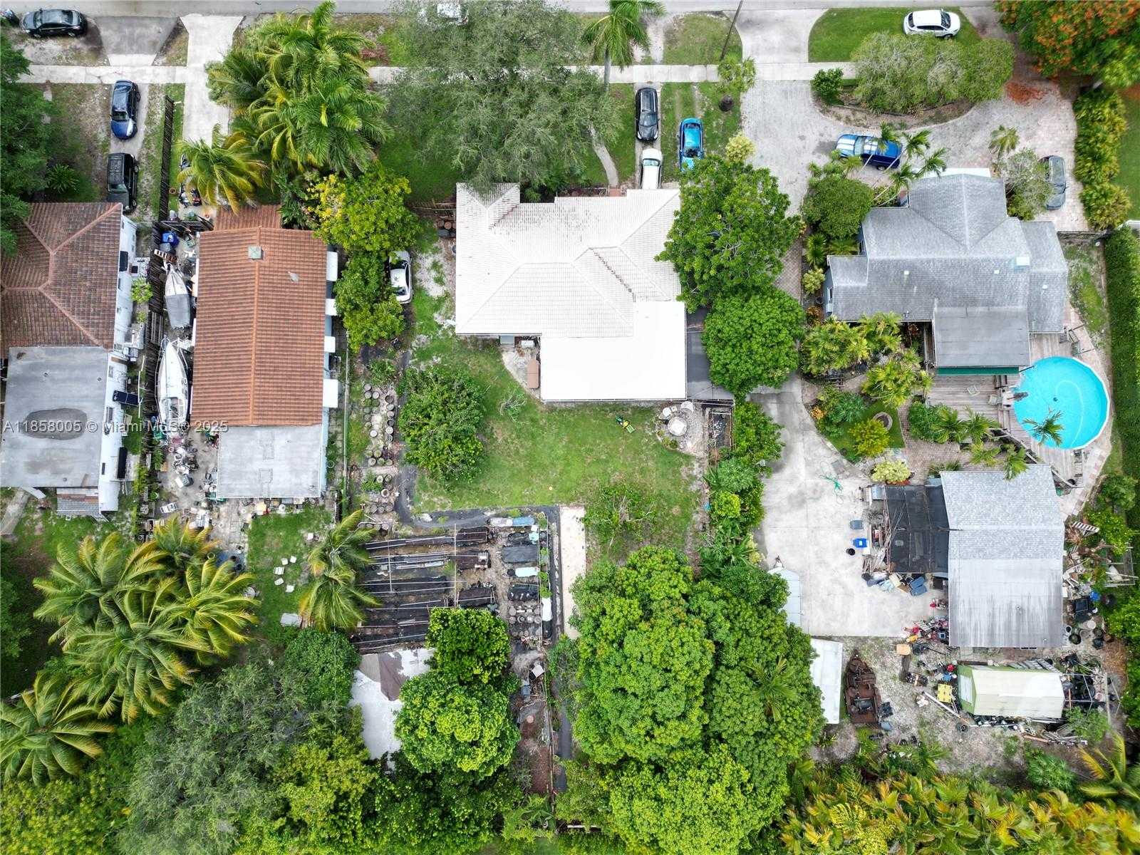 Small Image of 2527 FILLMORE ST, Hollywood Number 13