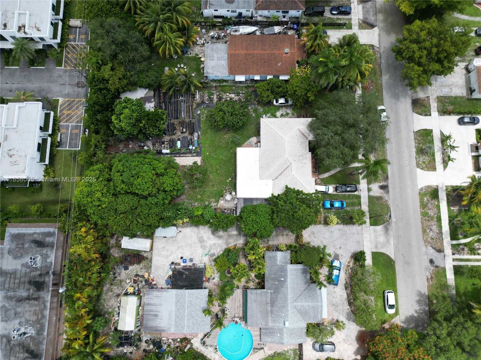 Small Image of 2527 FILLMORE ST, Hollywood Number 15