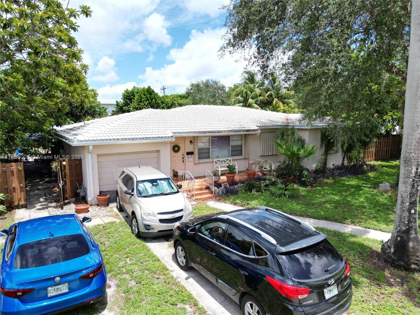 Small Image of 2527 FILLMORE ST, Hollywood Number 24