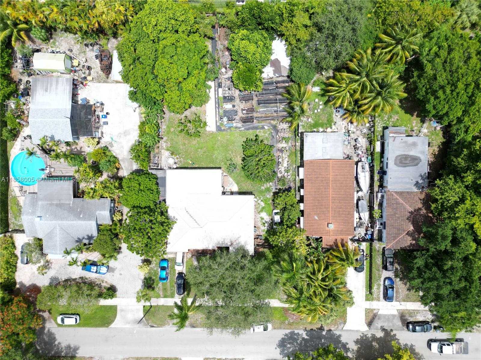 Small Image of 2527 FILLMORE ST, Hollywood Number 3