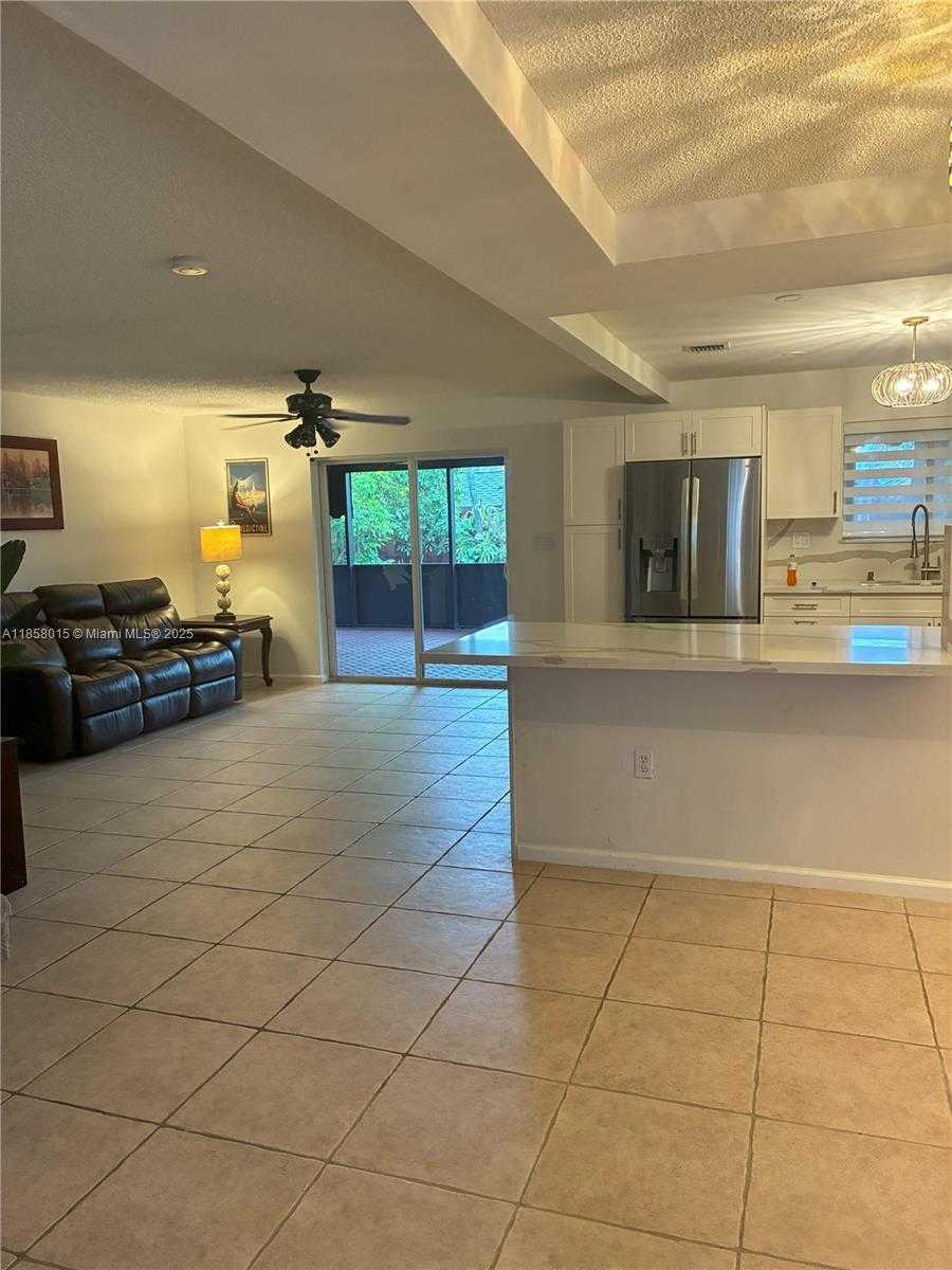 Small Image of 7856 NORTH WEST 194TH ST, Hialeah Number 8