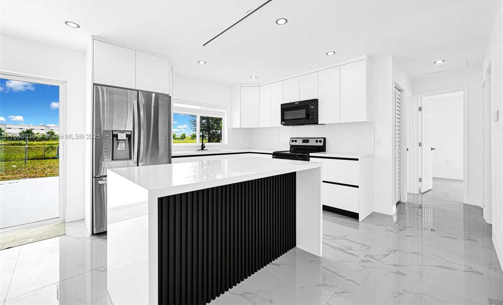 Small Image of 4521 NORTH WEST 207TH DR, Miami Gardens Number 15