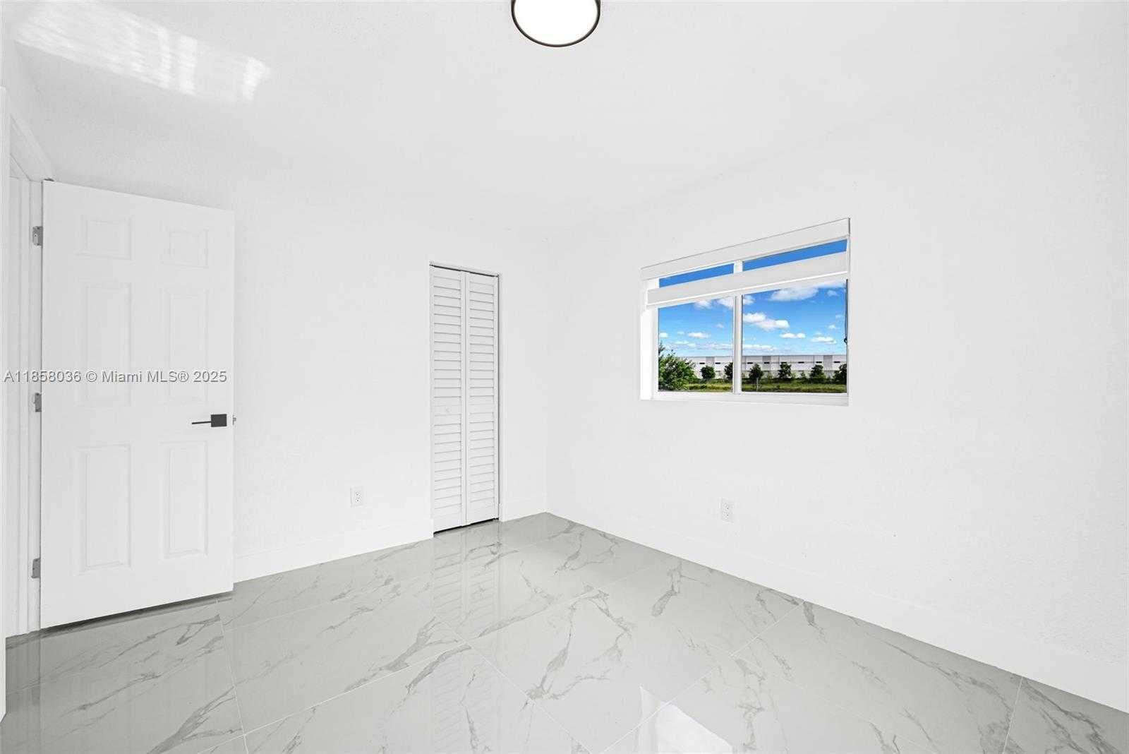 Small Image of 4521 NORTH WEST 207TH DR, Miami Gardens Number 16