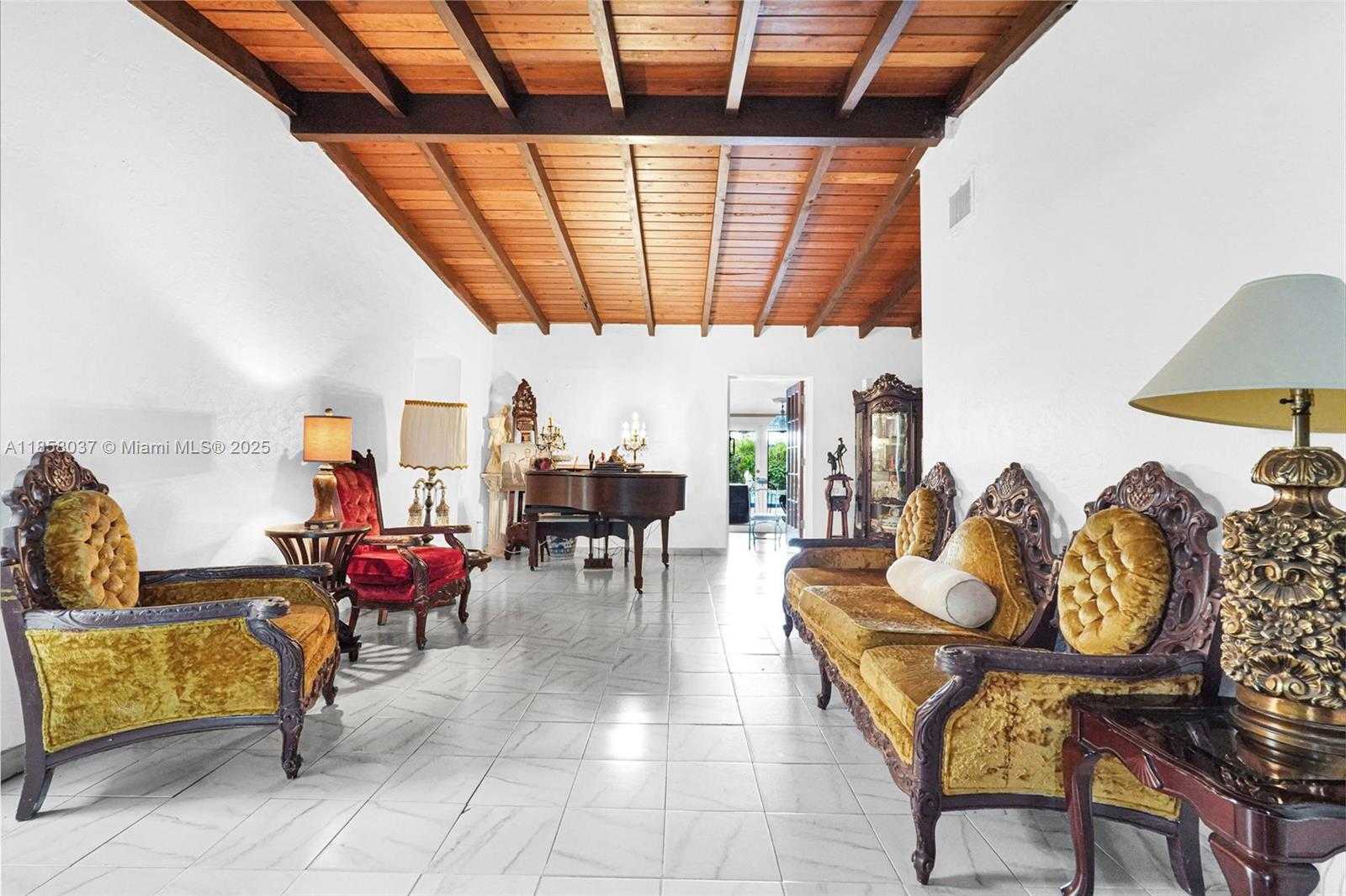 Small Image of 3711 SOUTH WEST 87TH AVE, Miami Number 13