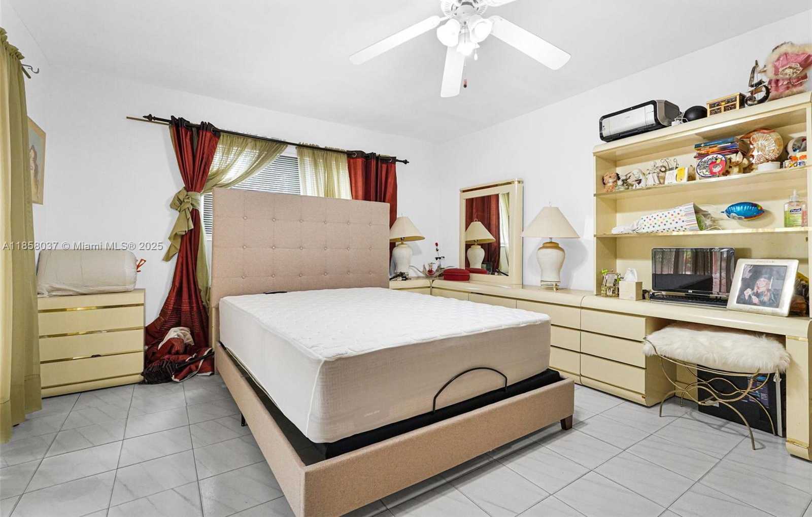 Small Image of 3711 SOUTH WEST 87TH AVE, Miami Number 25