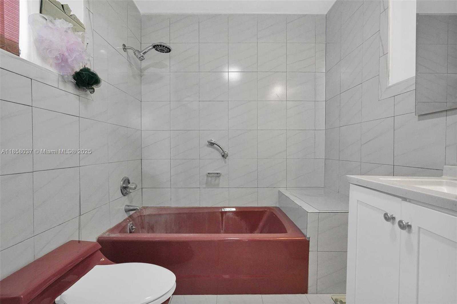 Small Image of 3711 SOUTH WEST 87TH AVE, Miami Number 29