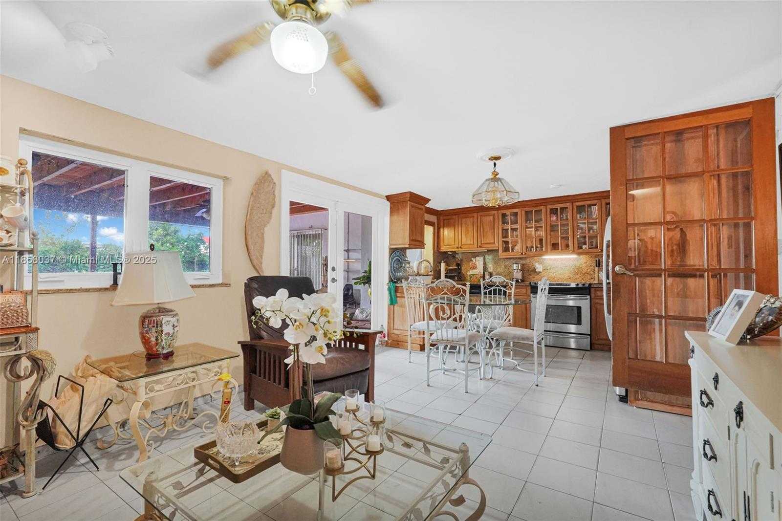 Small Image of 3711 SOUTH WEST 87TH AVE, Miami Number 32