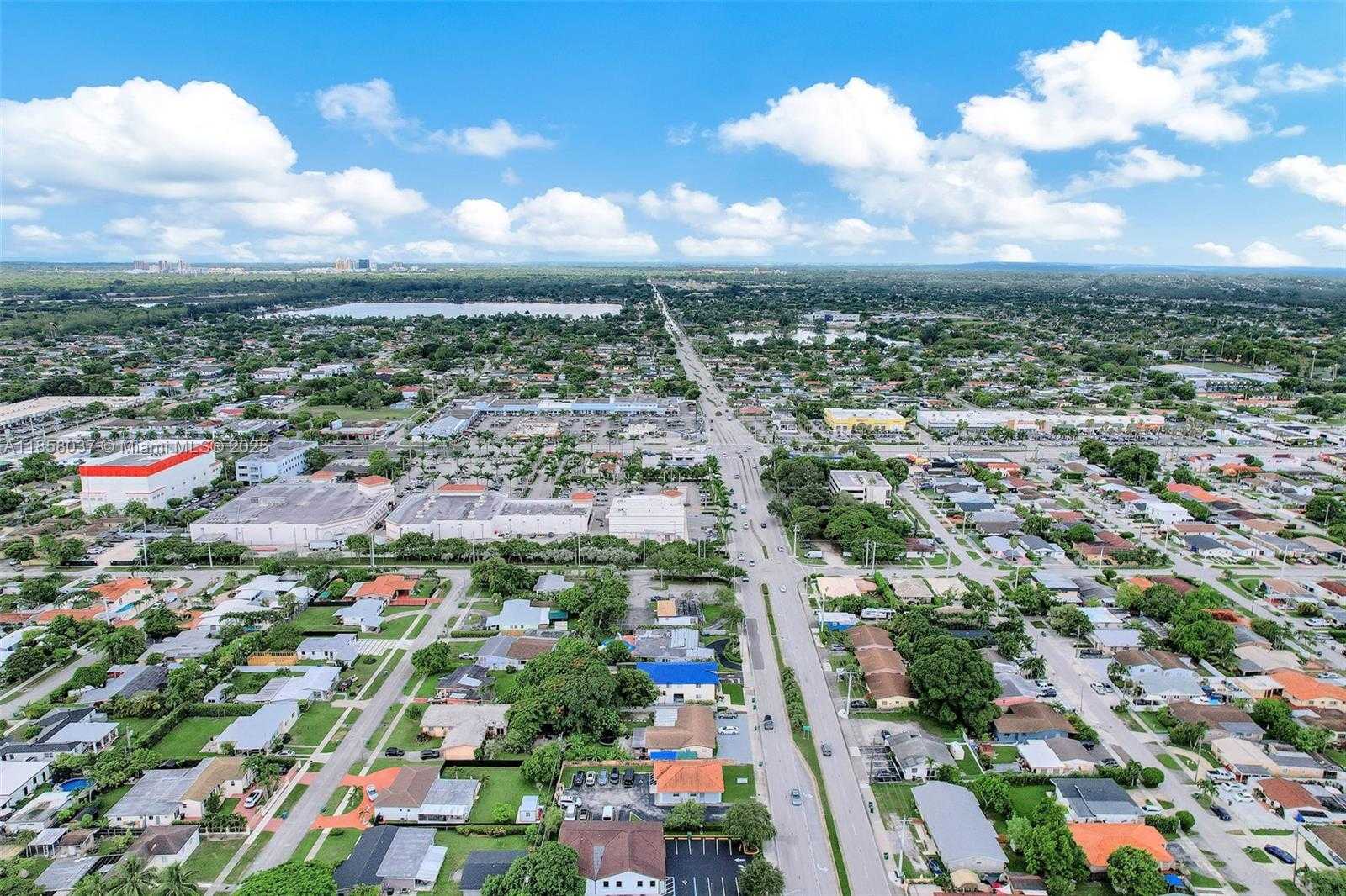 Small Image of 3711 SOUTH WEST 87TH AVE, Miami Number 50