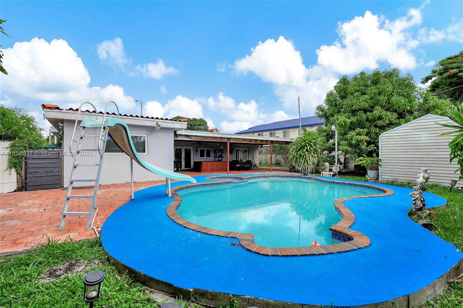 Small Image of 3711 SOUTH WEST 87TH AVE, Miami Number 68