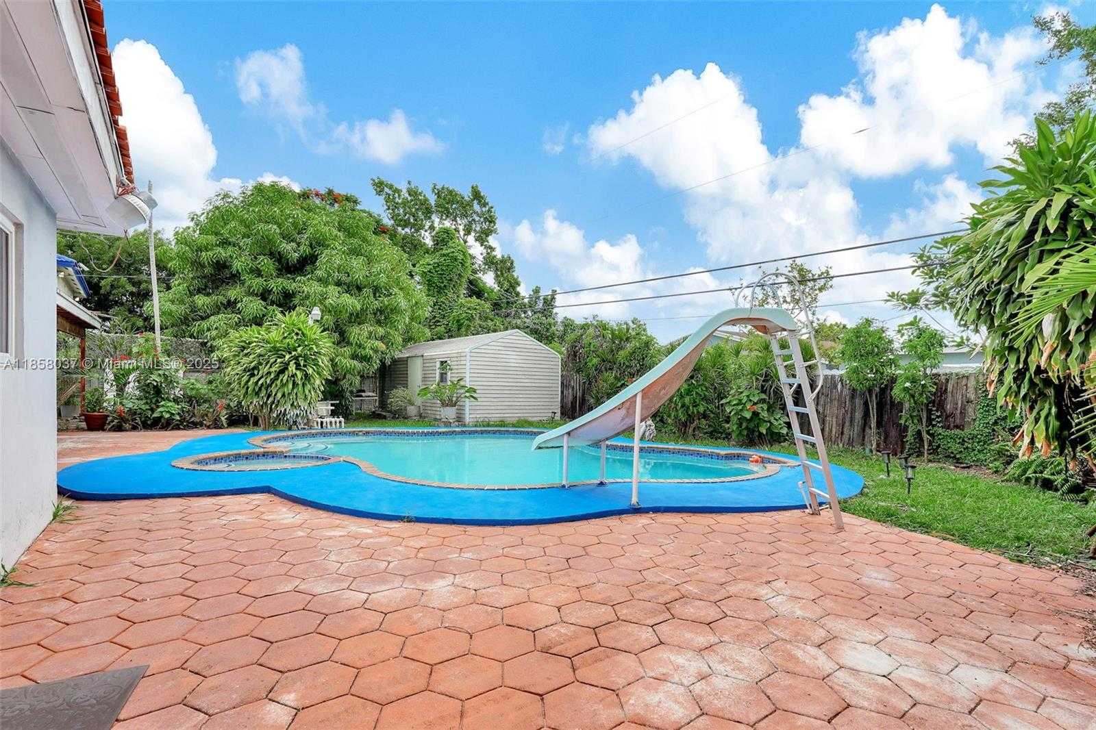 Small Image of 3711 SOUTH WEST 87TH AVE, Miami Number 70