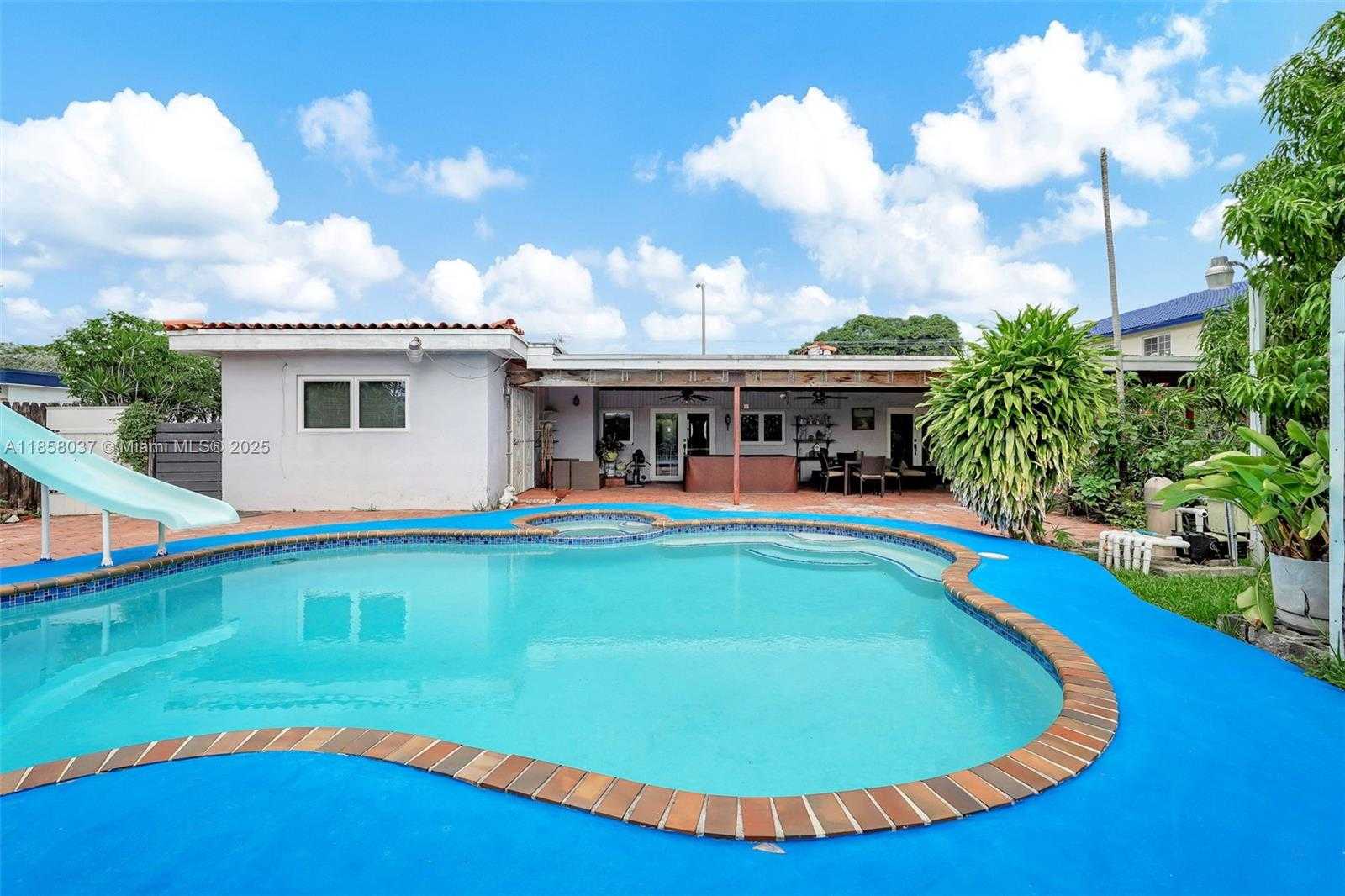 Small Image of 3711 SOUTH WEST 87TH AVE, Miami Number 76