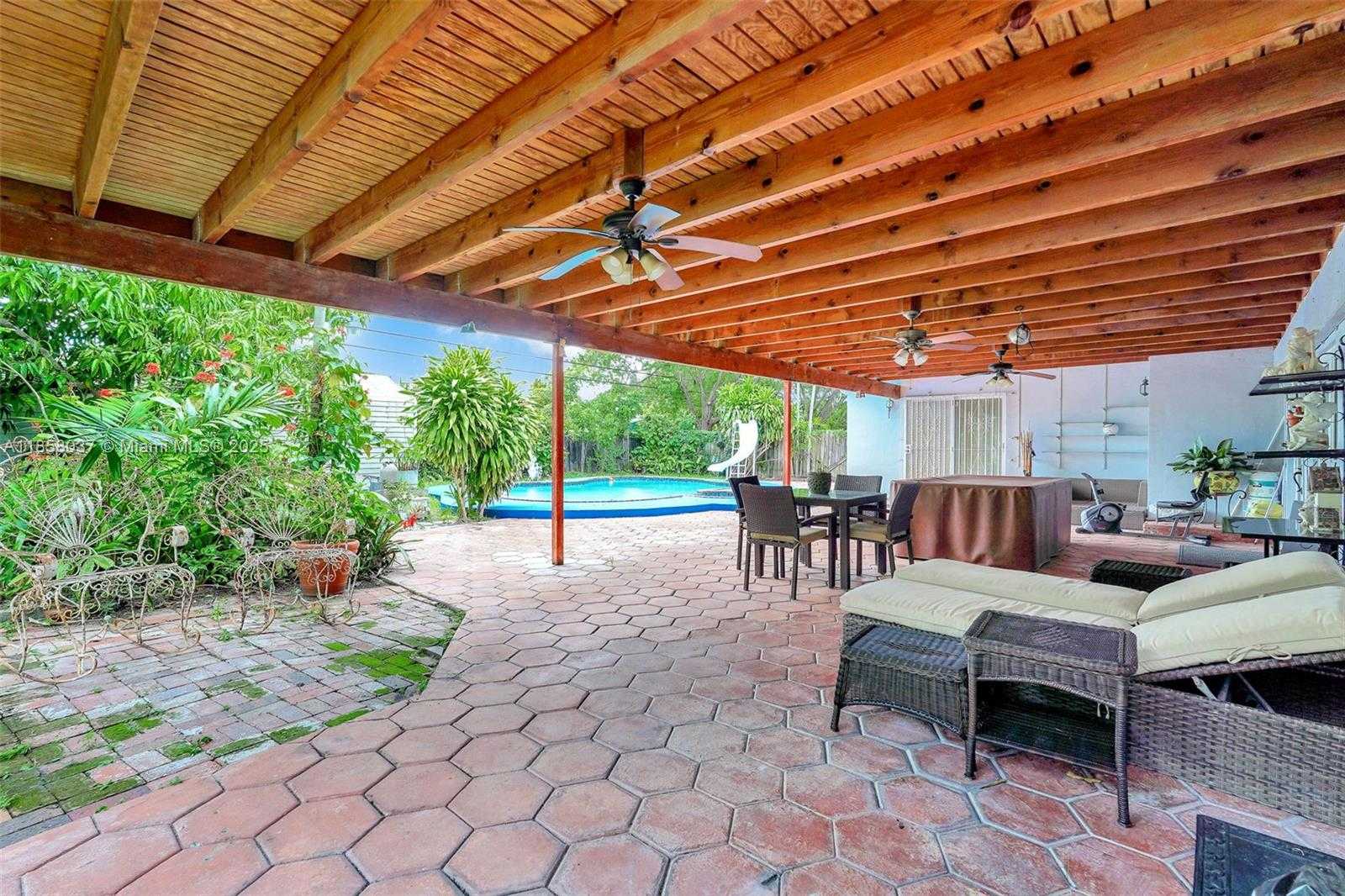 Small Image of 3711 SOUTH WEST 87TH AVE, Miami Number 78