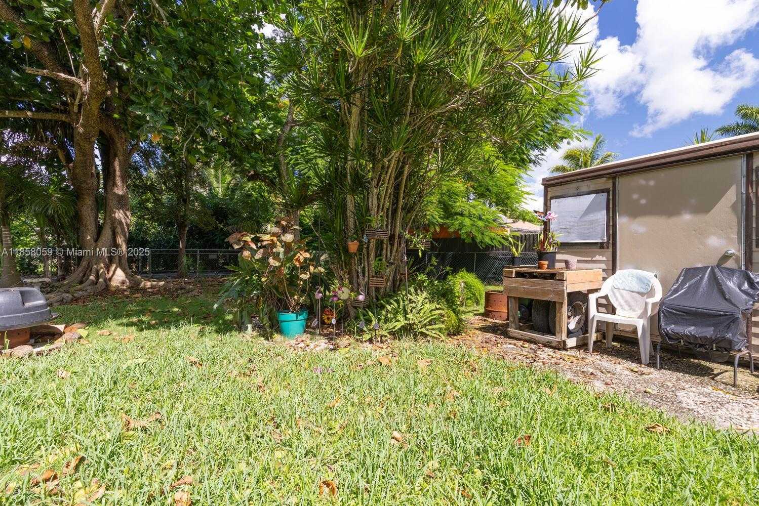 Small Image of 846 NORTH WEST 3RD AVE, Homestead Number 13