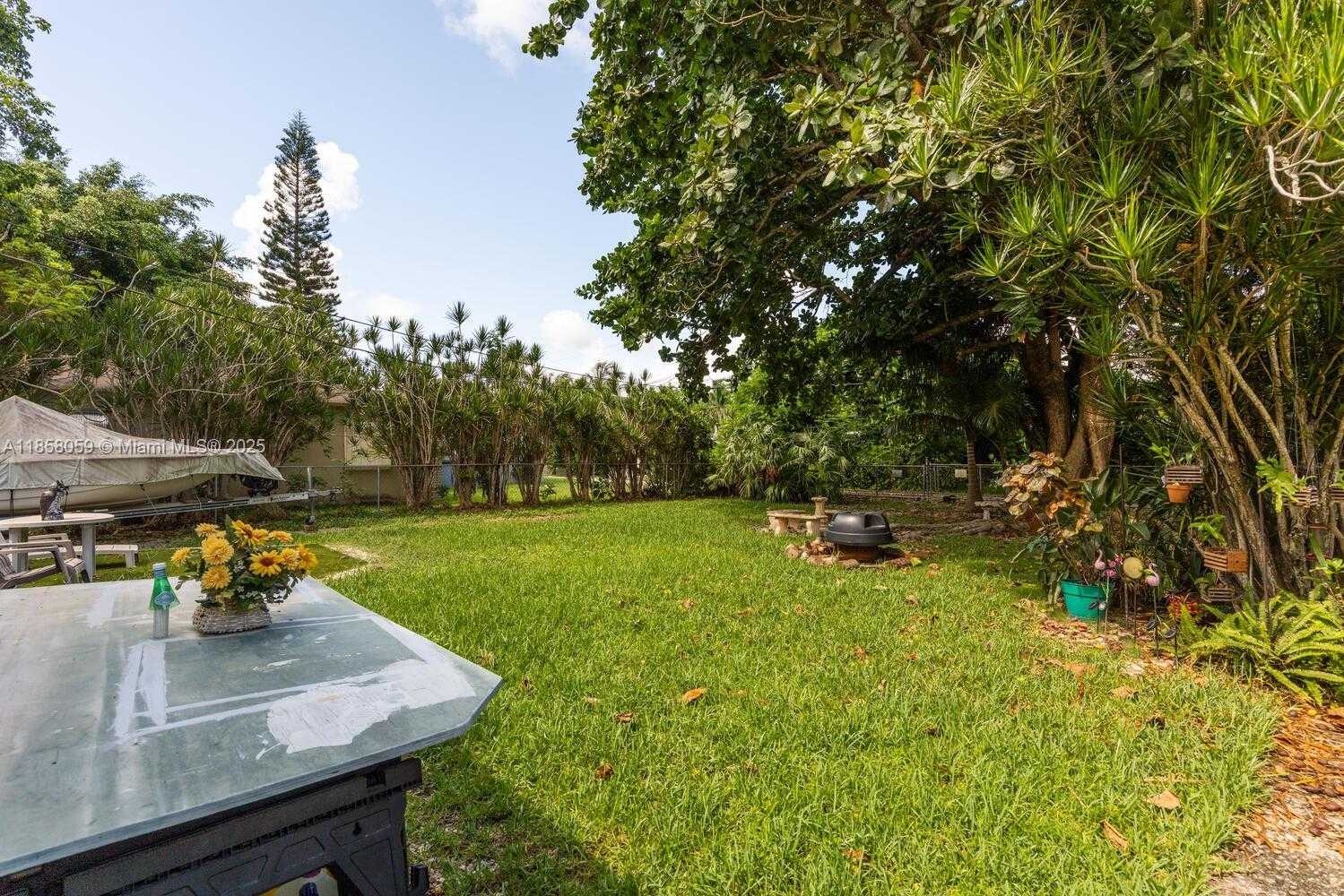 Small Image of 846 NORTH WEST 3RD AVE, Homestead Number 15