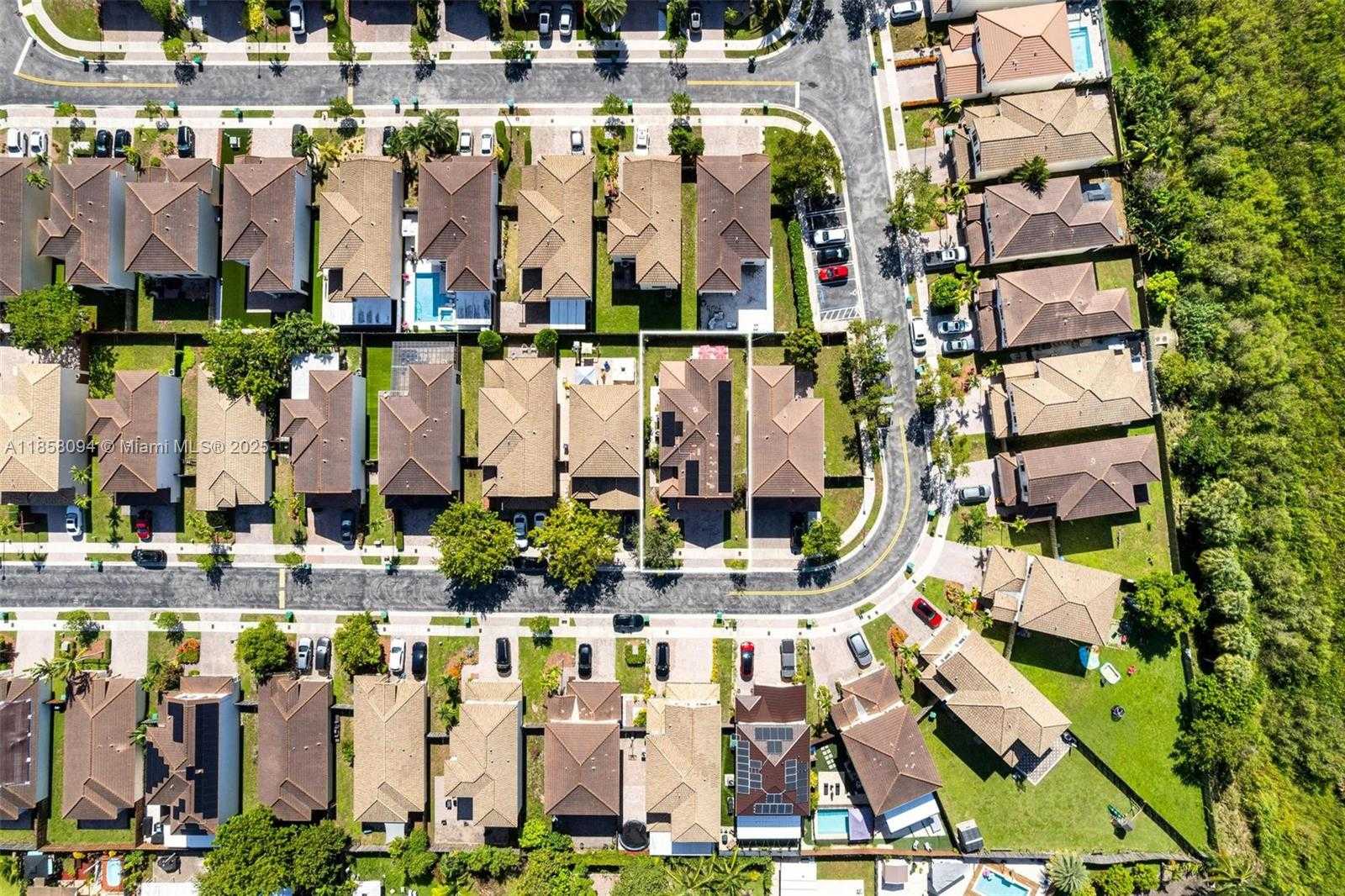 Small Image of 22777 SOUTH WEST 93RD CT, Cutler Bay Number 57