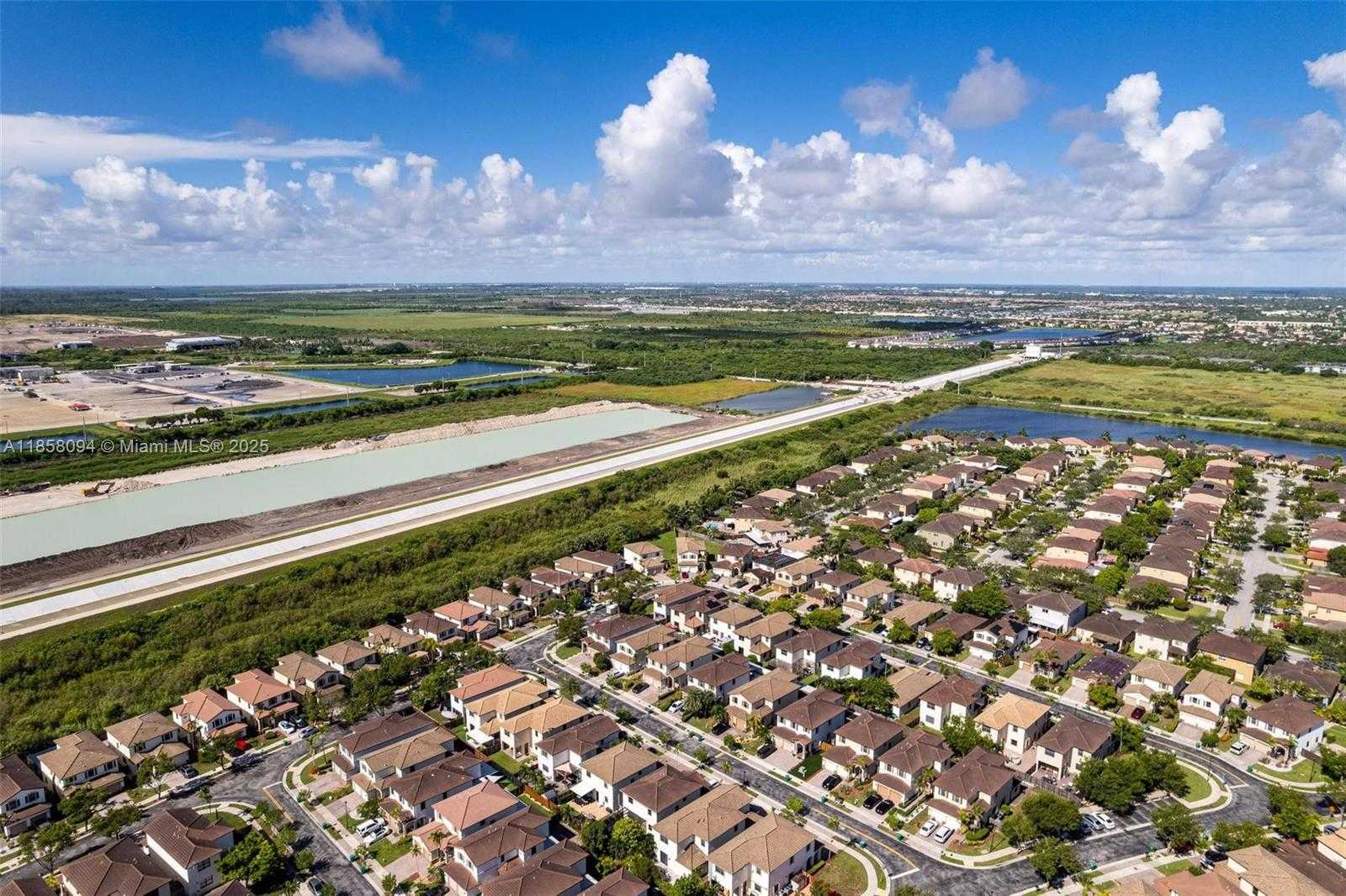 Small Image of 22777 SOUTH WEST 93RD CT, Cutler Bay Number 71