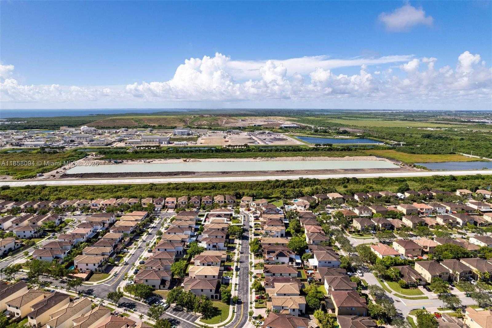 Small Image of 22777 SOUTH WEST 93RD CT, Cutler Bay Number 73