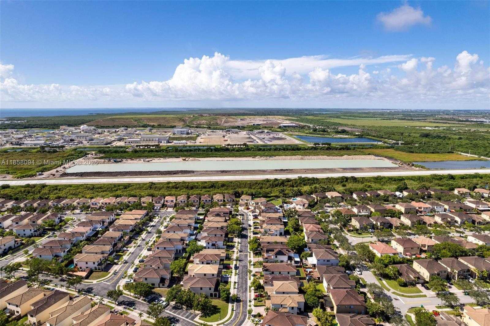 Small Image of 22777 SOUTH WEST 93RD CT, Cutler Bay Number 75