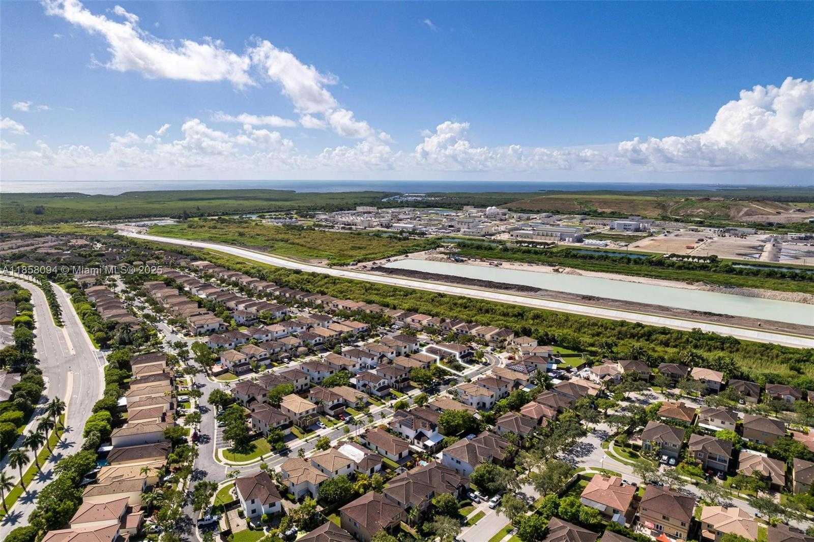 Small Image of 22777 SOUTH WEST 93RD CT, Cutler Bay Number 76