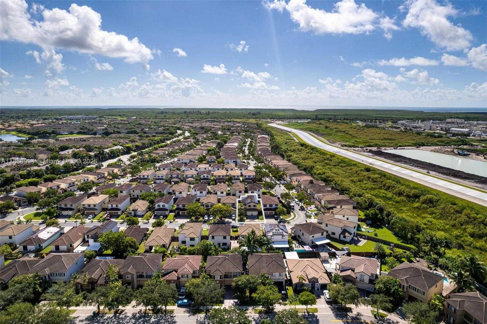 Small Image of 22777 SOUTH WEST 93RD CT, Cutler Bay Number 78